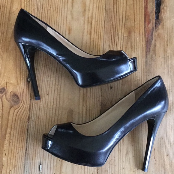 guess stiletto pumps
